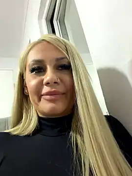 AlmaRusell's cam snapshot