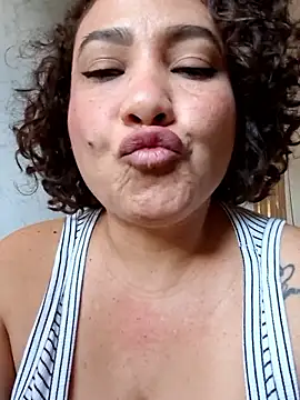 JuliRamirez live sex cam