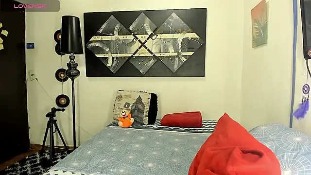 SARAMISHA live sex cam