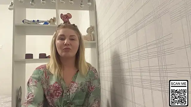 Blondie_xoxoxo's cam snapshot