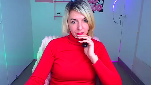 Lana_Foxyy's cam snapshot