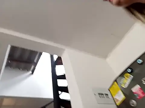 Fernandar2025's cam snapshot