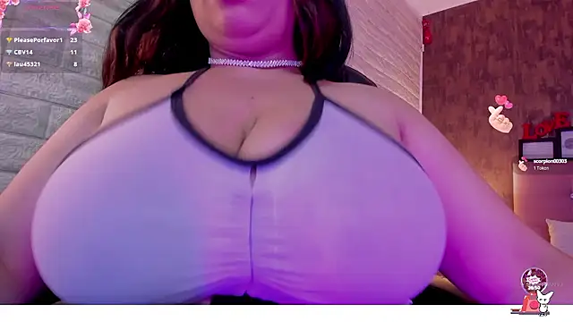 alice__tylor's cam snapshot