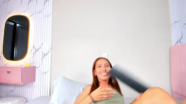 vannepettite_'s cam snapshot