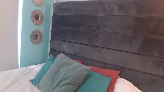 Lunarose_3's cam snapshot