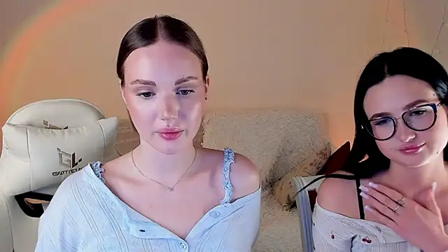 MishkaMe's cam snapshot