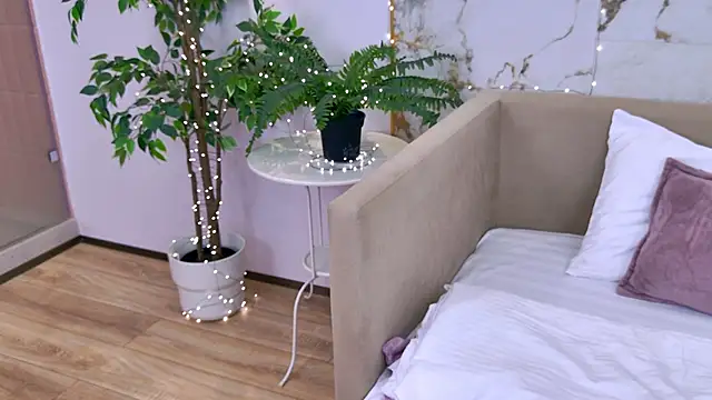 AmadaReine's cam snapshot