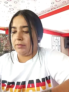 Juli-funny1 live sex cam