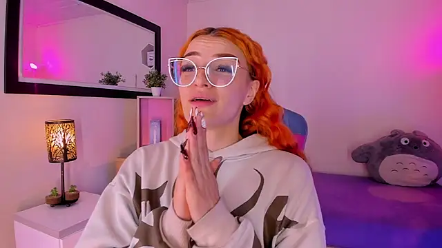 celeste_blazze_'s cam snapshot