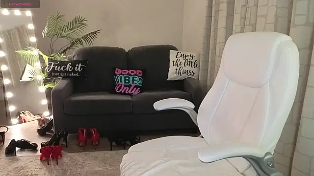 YourMarthaMayer live sex cam