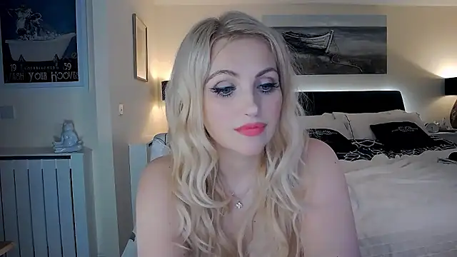 AlbanyWhite's cam snapshot