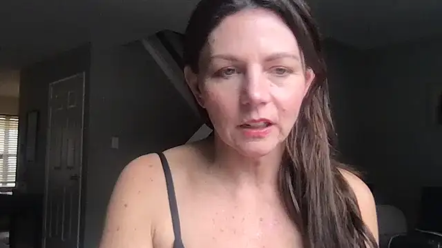 ms_journey_winfrey_'s cam snapshot