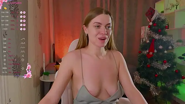 Lovella_Lips live sex cam