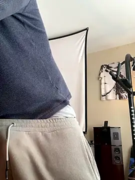 KeYBuMp323 live sex cam