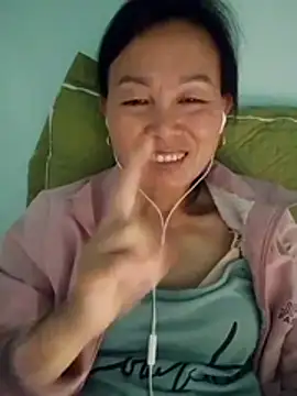 Lili-123k live sex cam