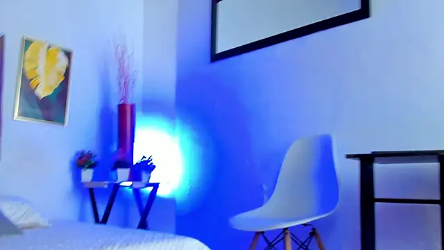 DaniiFoxx live sex cam