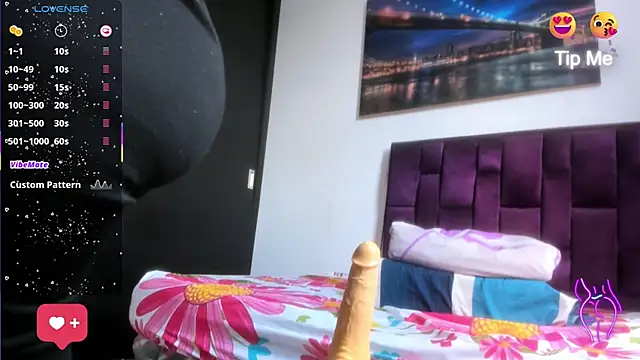 Alicia_Whitee live sex cam