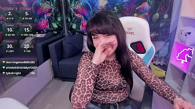 LindaRomero live sex cam