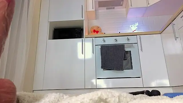 Naomi_Girly live sex cam