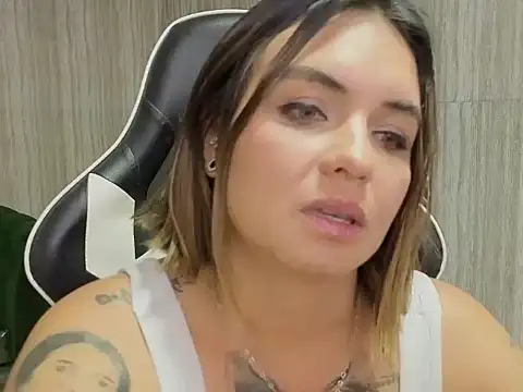 zarcasutra_t's cam snapshot