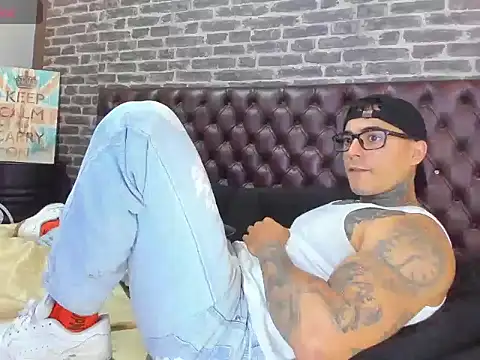 Max_Stron111's cam snapshot