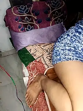 Desi_bhabhi299 live sex cam