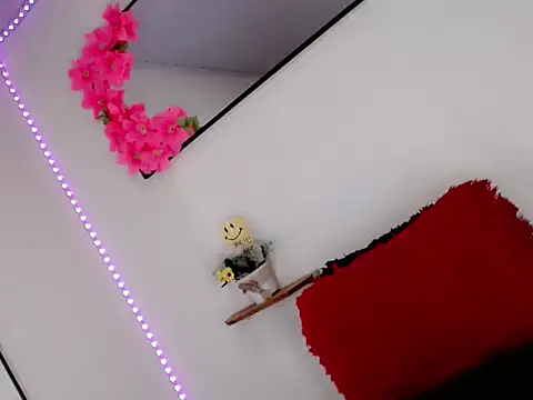 Yara_Atwan live sex cam