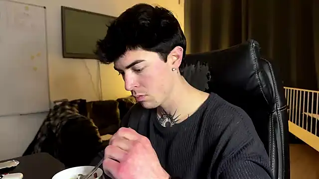 LiamFoster's cam snapshot