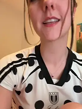 RealJuliette live sex cam