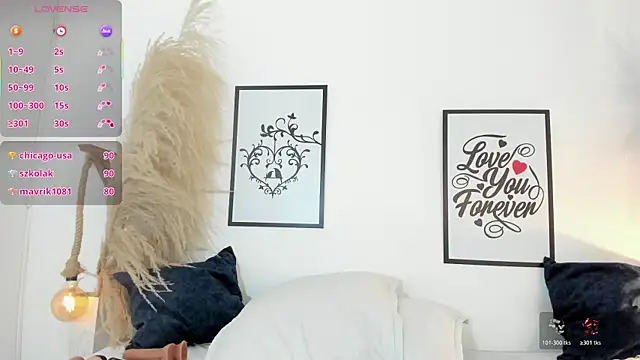 mia_lourence live sex cam