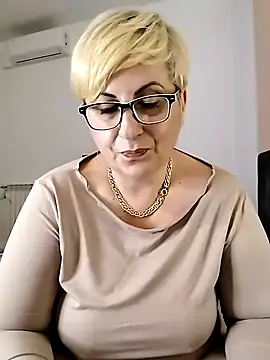 Pumabionda live sex cam