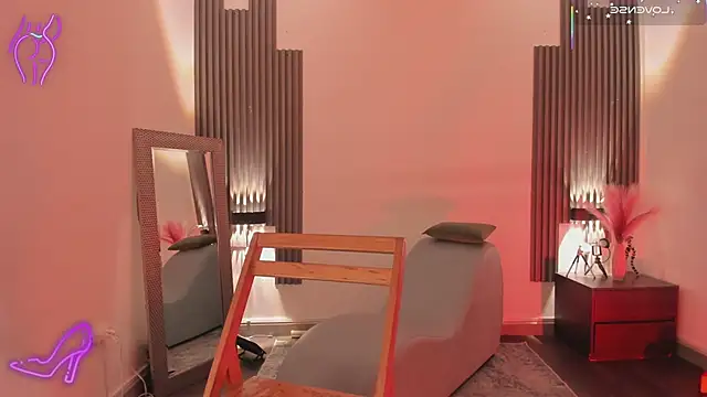 fransheska_rossi's cam snapshot