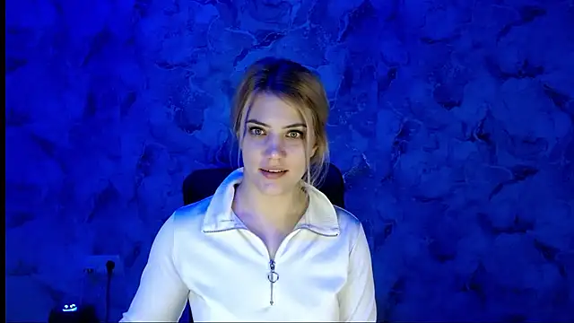 nika_gold1 live sex cam