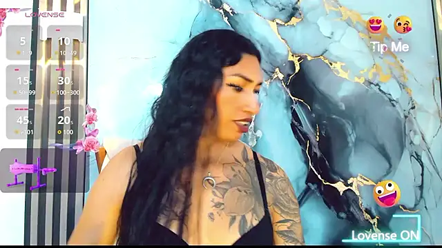 khiara_moretti live sex cam