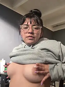 AngieRousse_'s cam snapshot