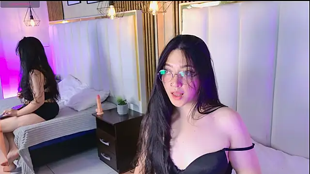 KarinaJones__'s cam snapshot