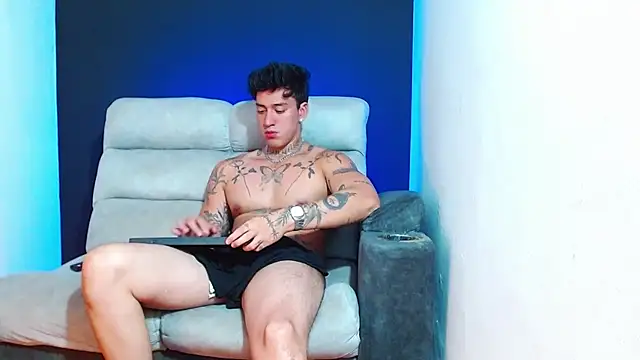 JUSTIN_FULLER1 live sex cam