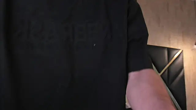 LiamMuller live sex cam