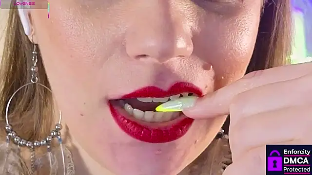 DoubleMeow's cam snapshot