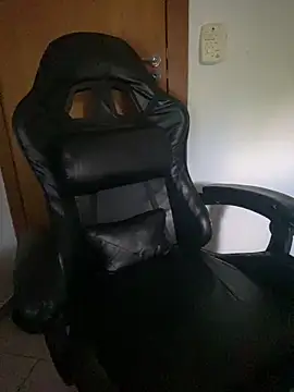 lucioliveira live sex cam