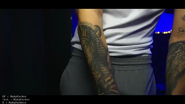 AlphaMasterXxx live sex cam