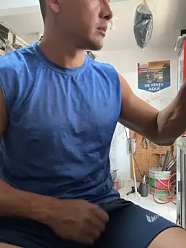 Paul22cm- live sex cam