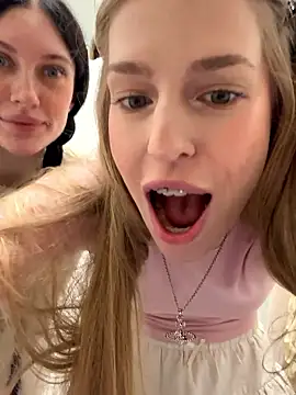 kira_mia live sex cam