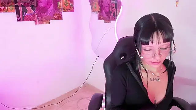 nova_beaumonth's cam snapshot