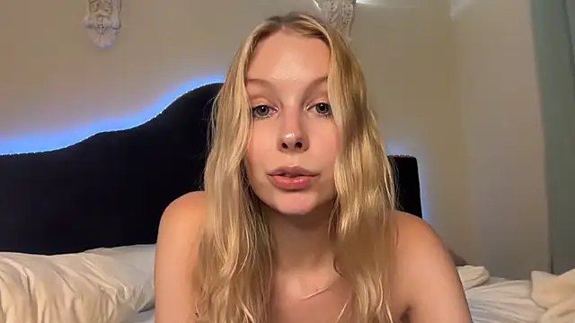 MiaDavis21 live sex cam