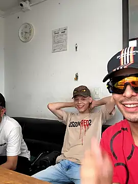 Daddyrich_632 live sex cam