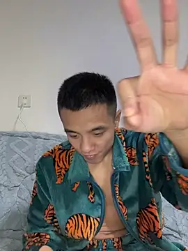 TOYOTA-01 live sex cam