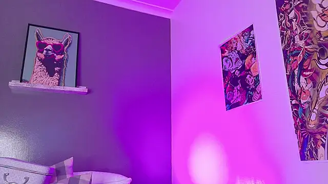 Taylorsmitth_'s cam snapshot