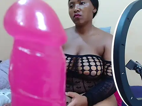 blackFatAssX's cam snapshot