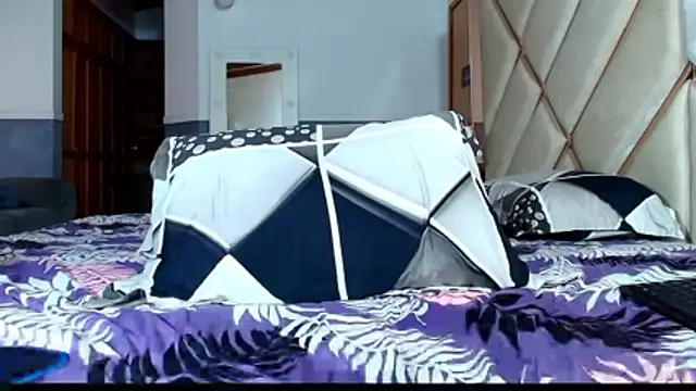 FuckcmycockLove live sex cam